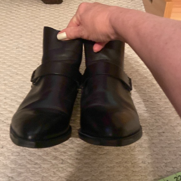 Brusque Black Leather Back Zip Ankle Boots - Picture 9 of 12